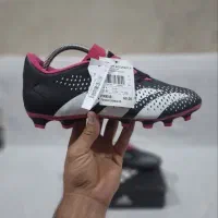 تعدادی کفش استوک فوتبال چمن اورجینال اصل به شرط|کیف، کفش، کمربند|بهارستان, |دیوار