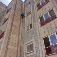 پیچ ورولپلاک نمای ساختمان