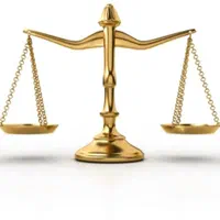 **وکیل پایه یک دادگستری**
