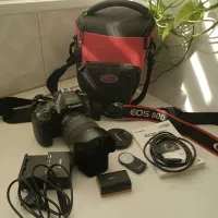 دوربین کنون (کانون) 80D canon درحد آکبند همراه لنز