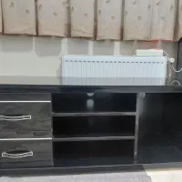 میز تلویزیون سالم در حد نو