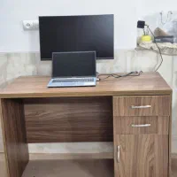 میز تحریر ، اداری نو و سالم