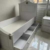 تخت خواب کودک و نوجوان