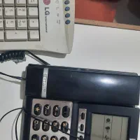 یک دستگاه تلفن