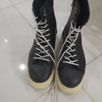 بوت مردونه|کیف، کفش، کمربند|شاهین‌شهر, نبوت|دیوار