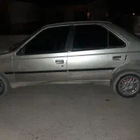 ماشین ۴۰۵ بژ