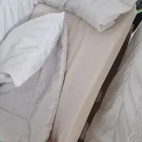 تخت گهواره ی کودک در حد نو|تخت و صندلی بچه|صباشهر, |دیوار