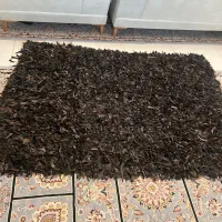 فرش چرم