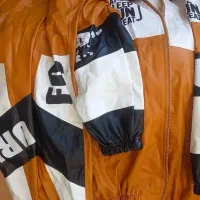 بارانی|لباس|مرند, |دیوار