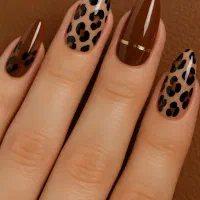کاشت ناخن حرفه ای آف ویژه