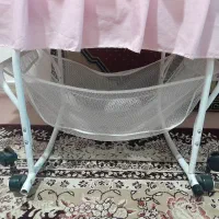 گهواره نوزاد|تخت و سرویس خواب|رشت, کوی حسینی|دیوار