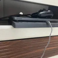 Ps4 slim 1TB