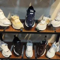 کفش وگا از تولید به مصرف کتونی طبی صندل مجلسی