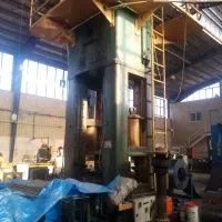 پرس ۴۰۰ تن روسی