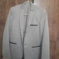 کت وشلوار برای پسرم از ۱۳ سال می خورد تا ۱۶ سال