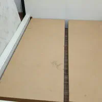 تخت خواب دونفره و میز کناراش، ام دی اف آی گلاس|تخت و سرویس خواب|چهاردانگه (تهران), |دیوار