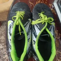 کتونی استوک روی چمن