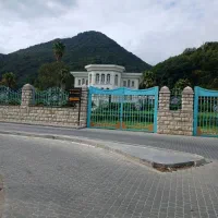 ۱۰۰متر مغازه ناسیونال داخل گاراژ