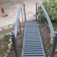 پل آهنی|مصالح و تجهیزات ساختمان|بیرجند, |دیوار