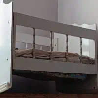 گهواره و تخت نوزاد|تخت و صندلی بچه|قم, پردیسان|دیوار