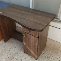 میز تحریر و میز کامپیوتر