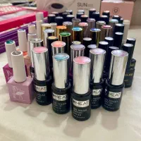 وسایل کاشت ناخن و بالای ۱۰۰ عدد لاکژل