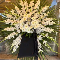 تاج گل یادبود ، سالگرد ، دسته گل باکس ختم داوودی
