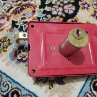 قفل درب حیاط