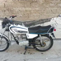 موتور سیکلت 200