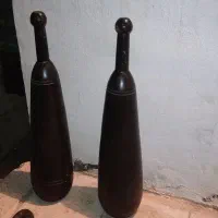 یک جفت میل باستانی... ودوعدد وزنه|تجهیزات ورزشی|تهران, دولاب|دیوار