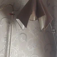 آباژور ایستاده