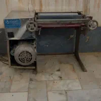 دستگاه خمیر پهن کن