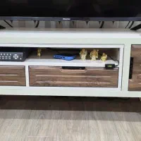 میز تلویزیون چوبی کاملا در حد نو