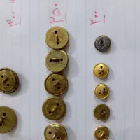 تعدادی دکمه قدیمی سکه وغیره|کلکسیون سکه، تمبر، اسکناس|مشهد, حسابی جنوبی (شهرک غرب)|دیوار