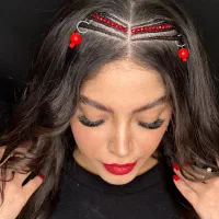 ارائه انواع خدمات بافت مو مخصوص خانم ها