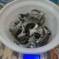 فروش و خ ر ی د نقره