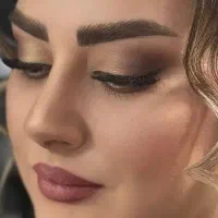 میکاپ فقط ۴۰۰