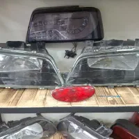 چراغ خطر و چراغ جلو تو مشکی