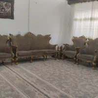 مبلمان سلطنتی ۹نفره همراه با عسلی