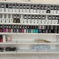 کاشت ناخن و وسایل ارایشگاه