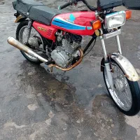 دوعدد موتور فروش قرمز ۲۵ ومشکی قیمت ۱۸