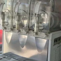 دستگاه یخ دربهشت ساز ایتالیایی