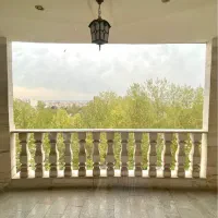 185-متر-چشم-نواز-و-پرنور-ملکی-با-ویوی-بی-نظیر-لابی