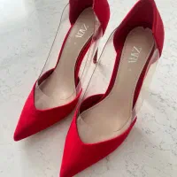 کفش سایز ۳۷