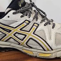 کتونی کارکرده اورجینال سایز ۴۰|کیف، کفش، کمربند|فردیس, نگارستان|دیوار