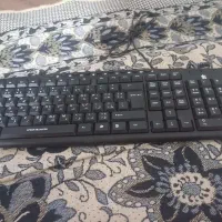 یک کیبورد سالم