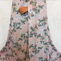 چادر مجلسی|لباس|تهران, جمال‌زاده|دیوار