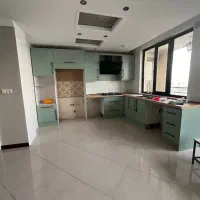 ۱۰۷ متر آپارتمان ۵ طبقه ۱۰واحدی