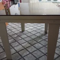 میز ناهارخوری رنگ سفید و طوسی در حد نو|میز و صندلی غذاخوری|قره چای, |دیوار