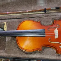 ویولن سالم و ریگلاژ شده،مناسب برای مبتدی تا متوسط